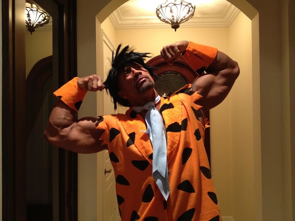 Dwayne Johnson в костюме
