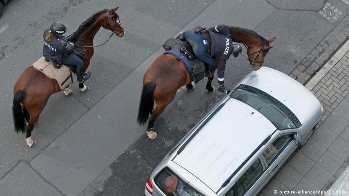 Согласно  данным исследования компании Inrix, по количеству штрафов за  неправильную парковку на душу населения в Германии лидирует Штутгарт -  1,5 штрафа в год. Далее в первой пятерке - Франкфурт-на-Майне (1,39),  Кельн (1,34), Берлин (1,29) и Дюссельдорф(1,15)