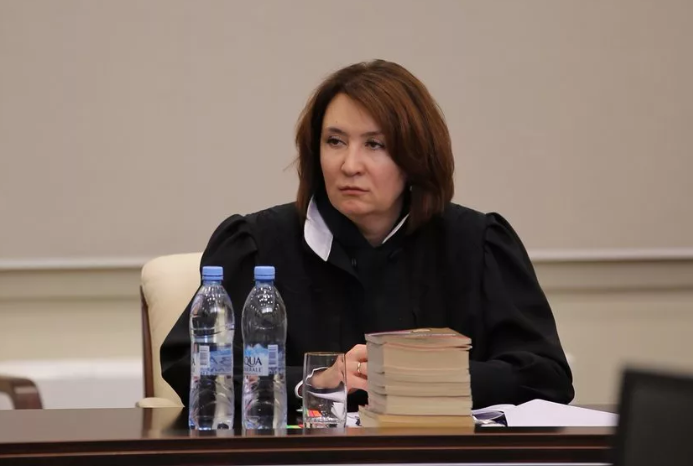 Елена Хахалева