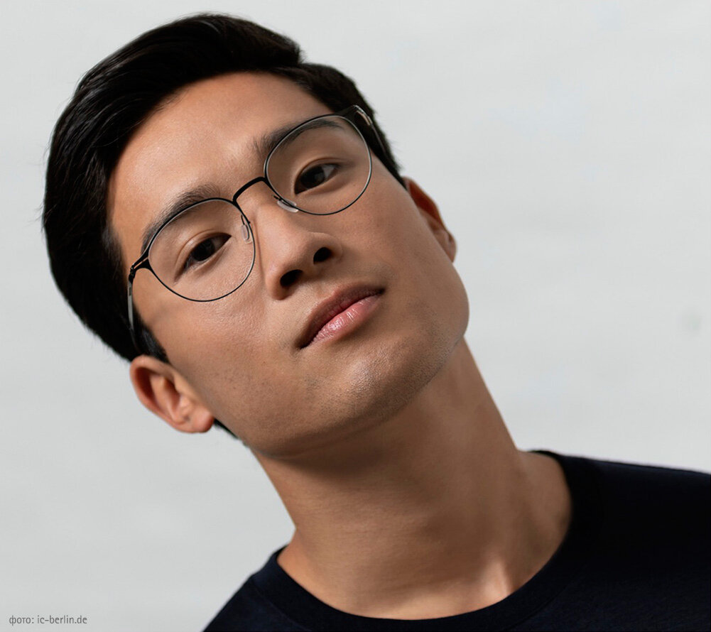 Воздушная оправа для очков в формате Phantos, модель ic! Berlin Amihan