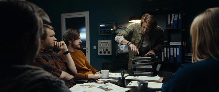 "Он вконец гениальный ученый, который наводит панику, предупреждая о том, что грядет Большой Песец, но эти идиоты упрямо не хотят его слушать..."... Если я не увижу этот замусоленный штамп в очередном фильме-катастрофе, это, наверное, и будет равносильно настоящей катастрофе. 