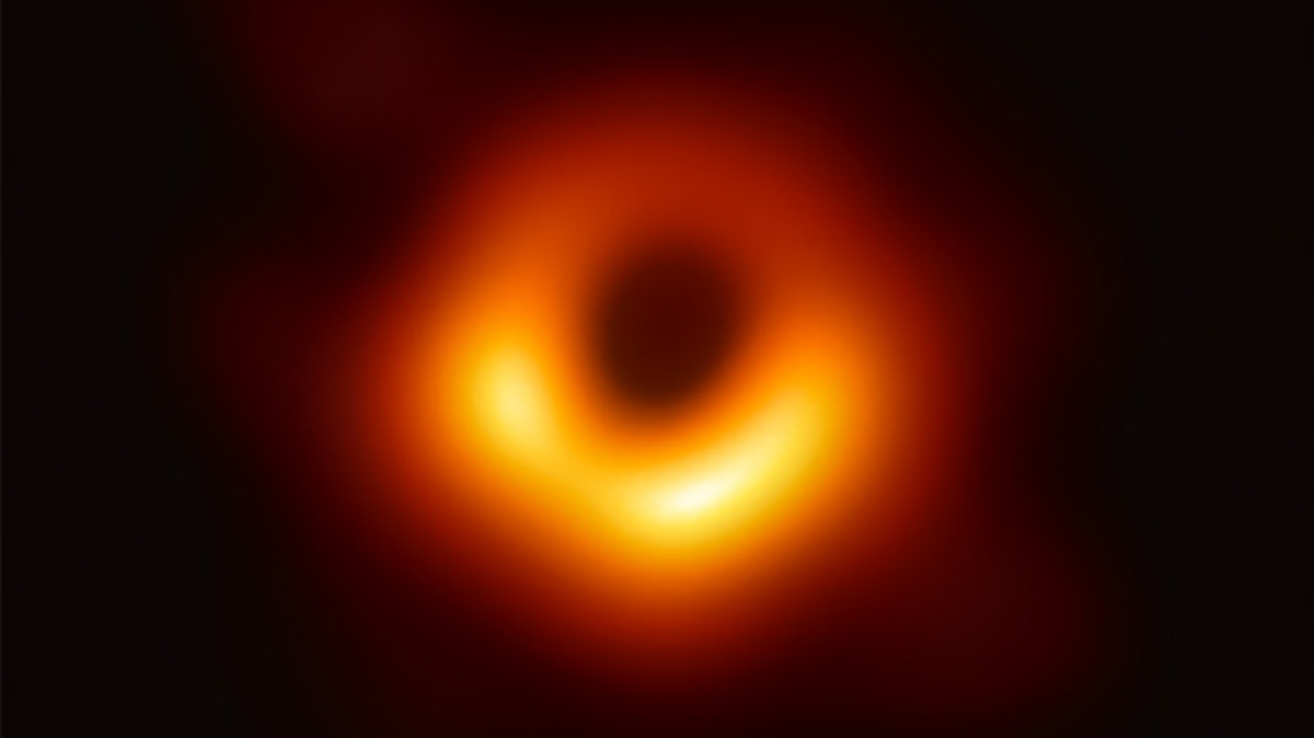 Фото: Event Horizon Telescope