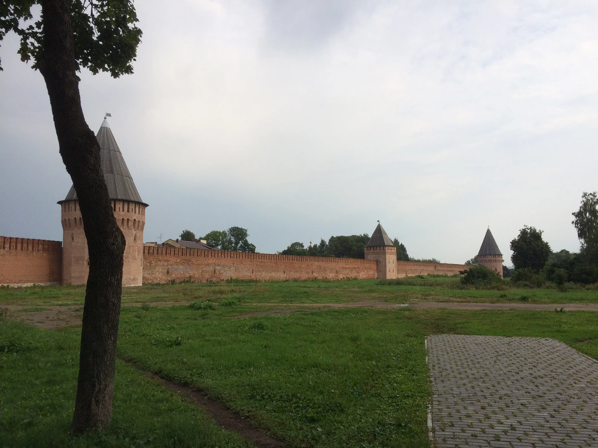 смоленский кремль