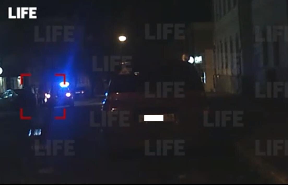 Фото - скриншот видео life.ru