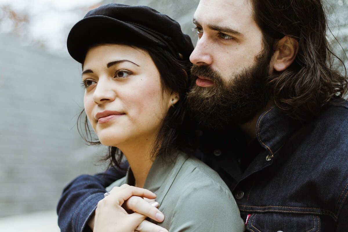 https://pixabay.com/photos/adult-affection-facial-expression-2178963/