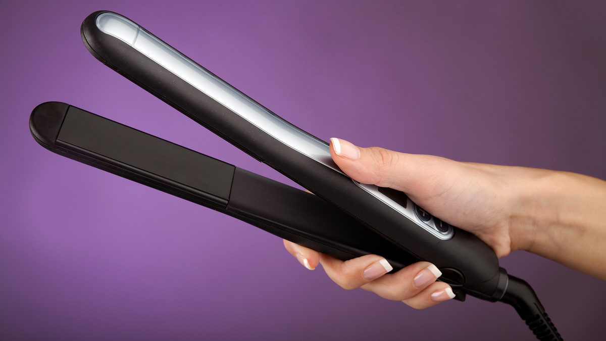 Выпрямители рейтинг лучших. Выпрямитель для волос hair Straightener. Cronier CR -924 выпрямитель для волос. Выпрямитель для волос Brayer 3332br. Выпрямитель утюжок для волос Remington s9600 e51 Silk Straightener