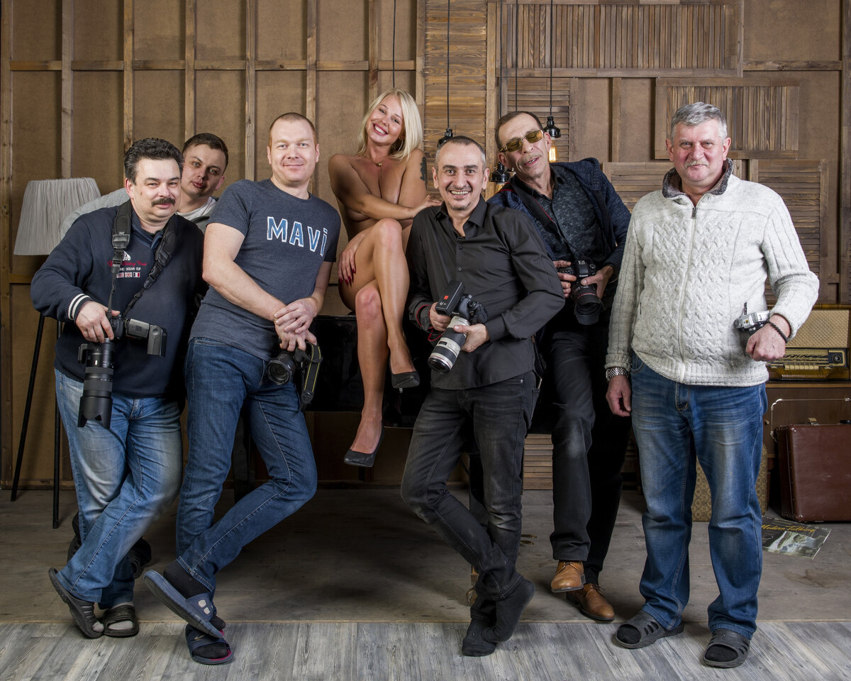 Традиционное общее фото после воркшопа.  Модель Дарина Никитина. 