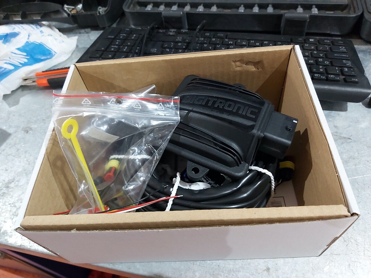 На верстаке перед установкой