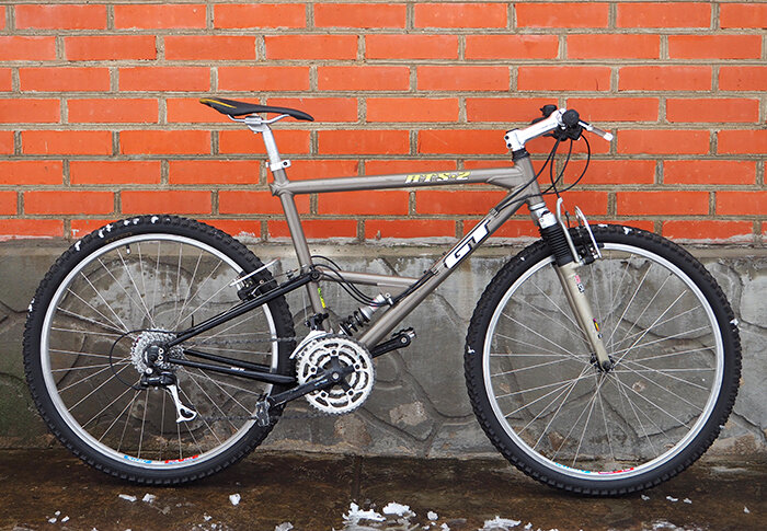 Американский горный велосипед GT RTS-2 1995 года выпуска из коллекции Веломузея Андрея Мятиева.