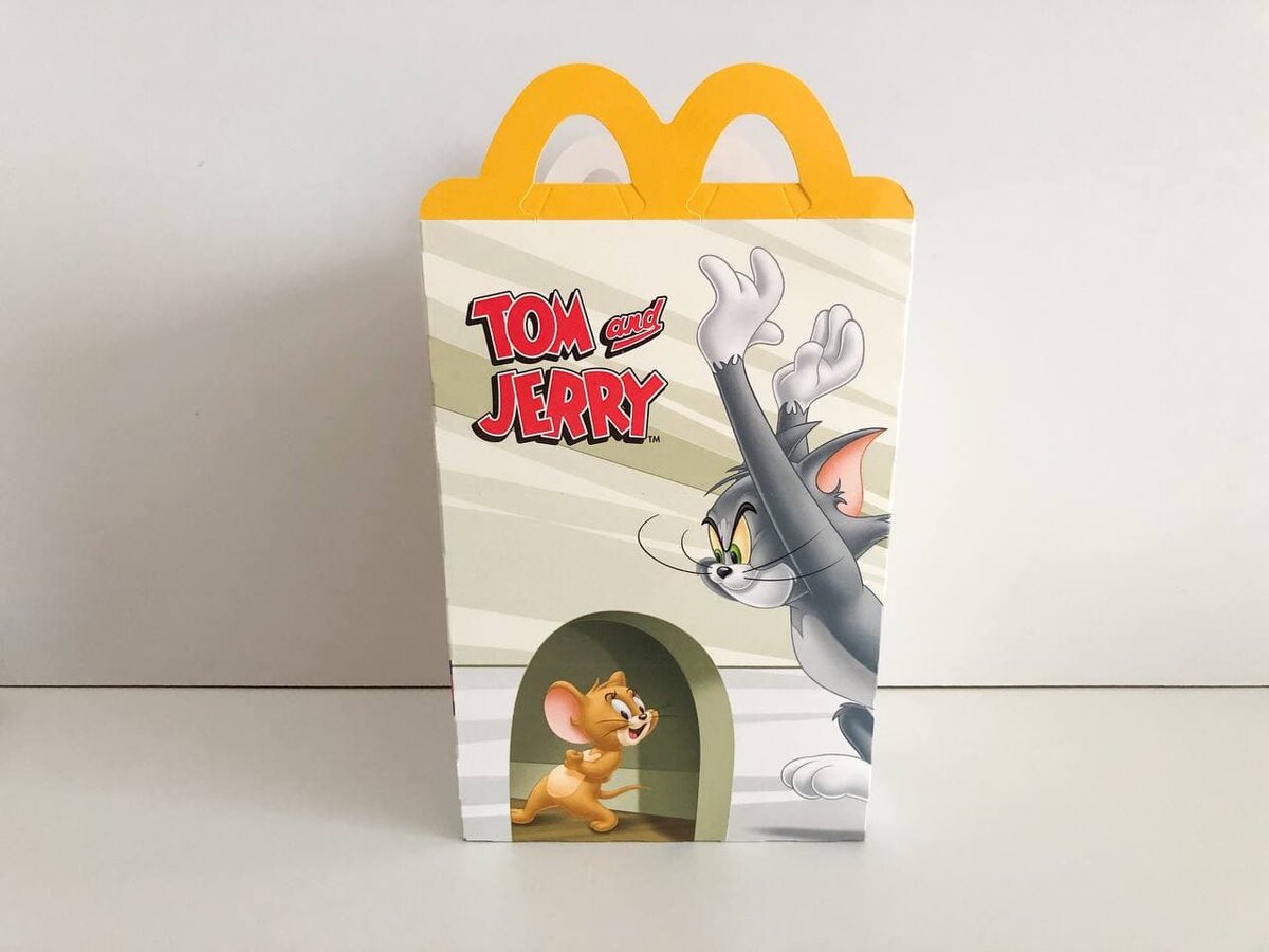 Тематическая коробочка для обеда Happy Meal