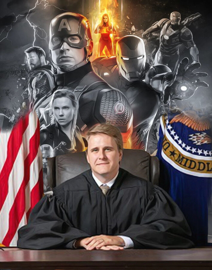 Мстители и американский судья.