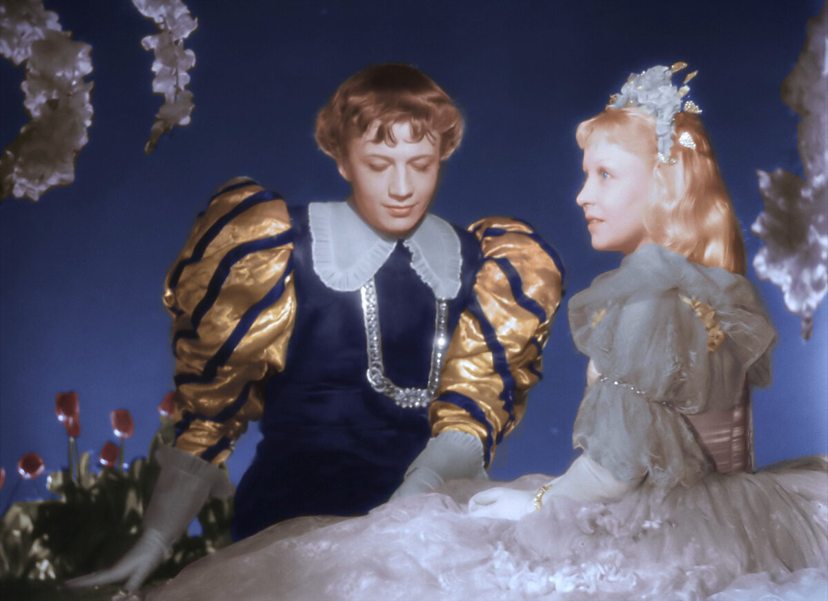 старый, добрый фильм " Золушка" фото взято в свободном доступе на сайте Яндекс.картинки