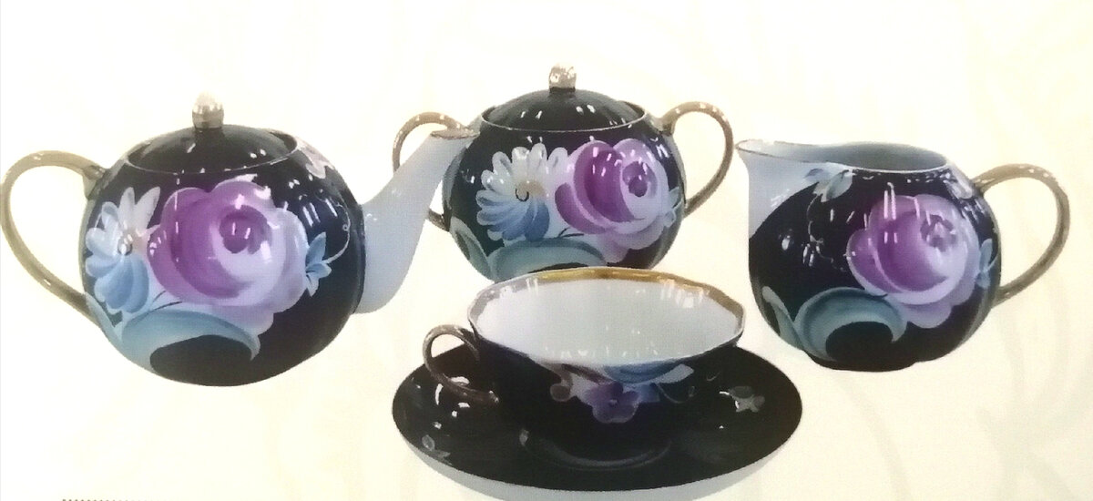 Н.Н. Ропова. Чайный сервиз "Букет". 1995г. ПК. "Дулёвский фарфор". Источник: "Дулёвский фарфор". Изд. "Мелихово". 2006г.