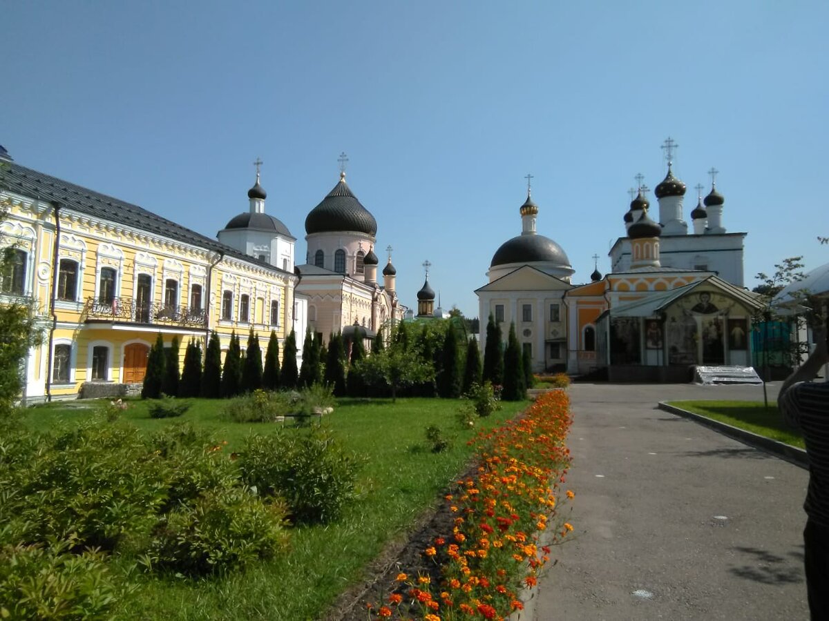 Монастыри Подмосковья