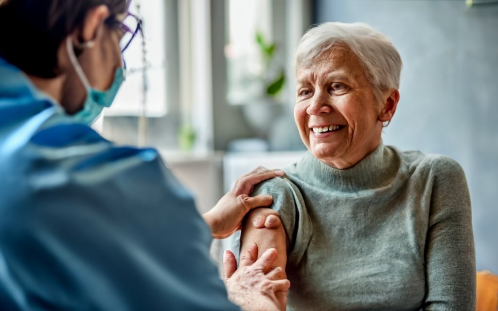 Вакцинация от болезней, какие вакцины для людей после 40 лет