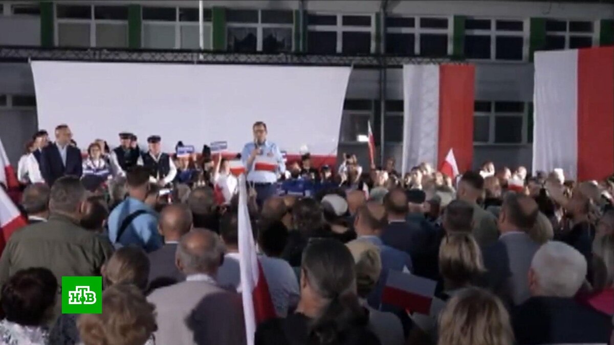    Моравецкий потребовал от Зеленского перестать оскорблять поляков