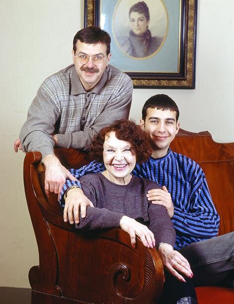 Иван с отцом и бабушкой