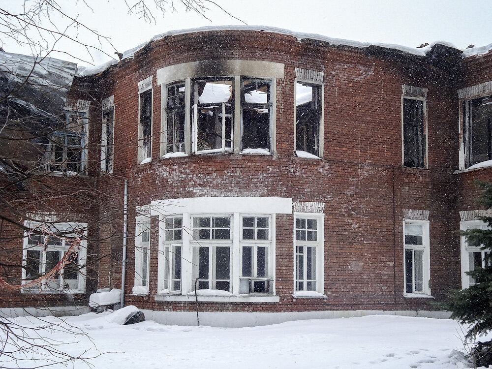 Раменский роддом. Старый роддом Раменское. Заброшенные здания в Раменском. Раменский заброшенный роддом. Заброшенный банк Раменское.