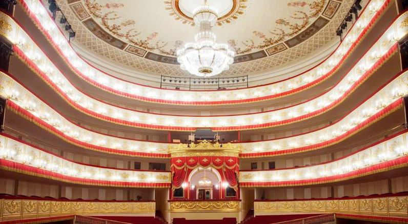 Фото: facebook.com/newstagealexandrinskytheate