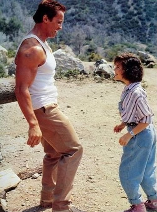 Кадр из фильма Коммандос (1985)