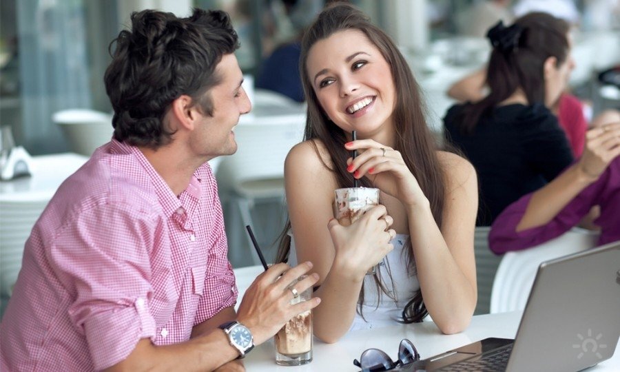 Есть ли у девушки парень?