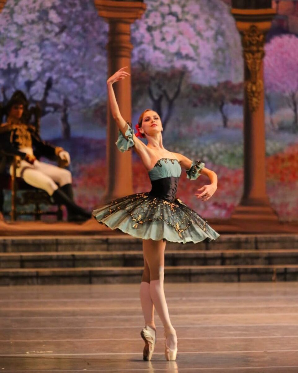 Дарья Ионова  в балете "Пахита"