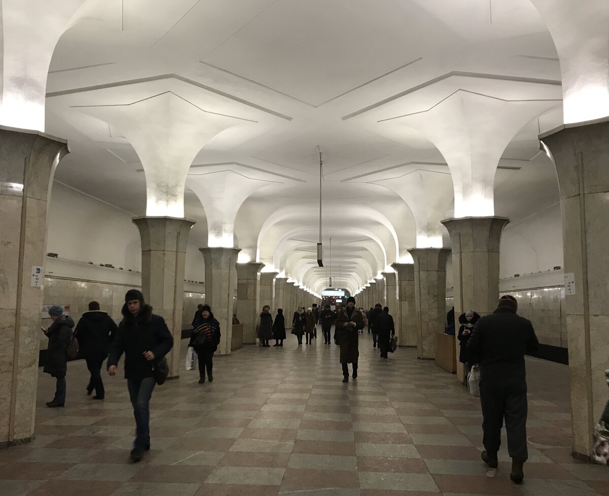 метро кропоткинская москва