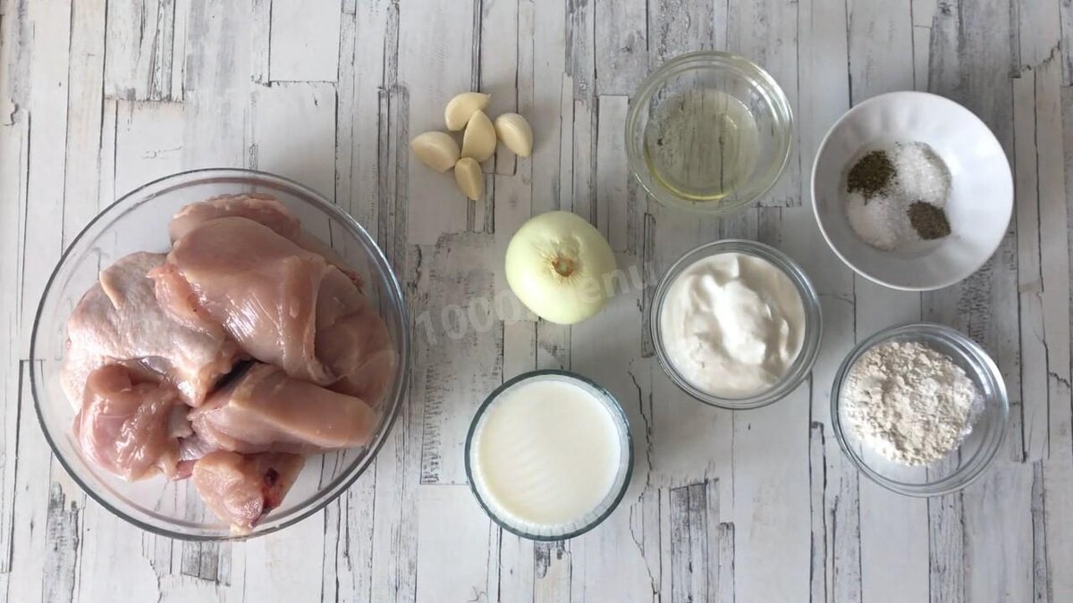 Подготавливаем все ингредиенты.