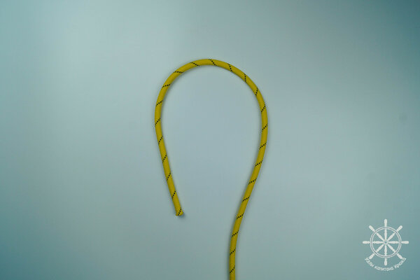 Как вязать развязывающийся бегущий простой узел - шаг 1