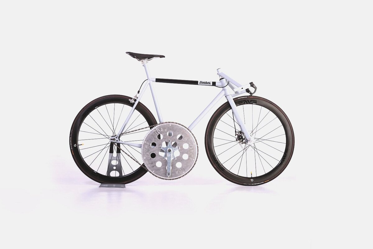 104T спереди и 13T сзади, 8 к 1! | Изображение: donhoubicycles.com