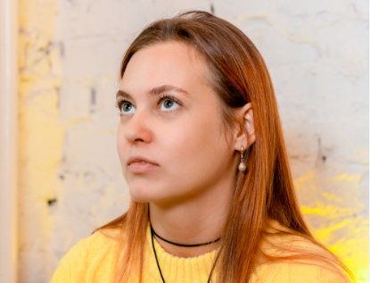 Анна Ануфриева – газете «NEFT»: раскованные красавицы есть во многих департаментах, даже в аппарате губернатора