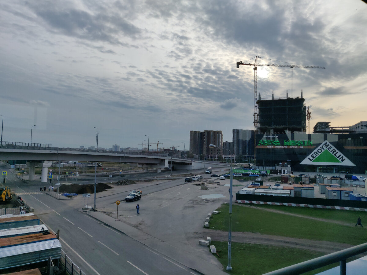 Вид на ЖК ЗИЛАРТ со стороны станции МЦК ЗИЛ