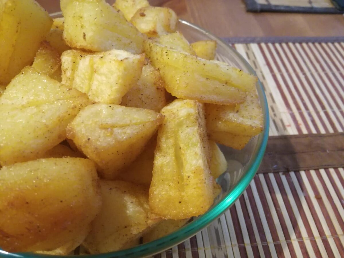 Картошка в духовке, запеченная с корочкой