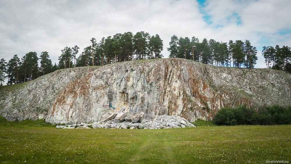 Арский камень пещера