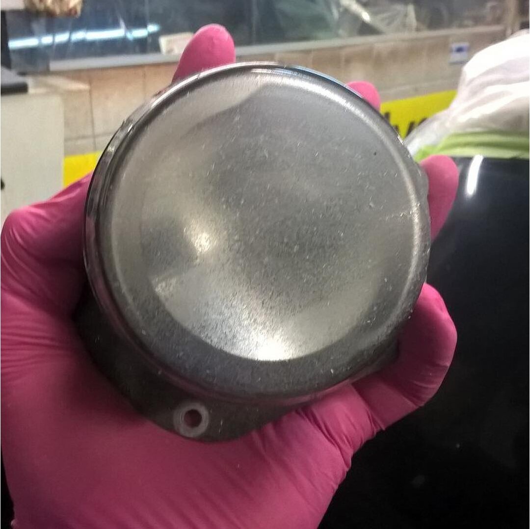 Сильно забитые фары, будем убирать...