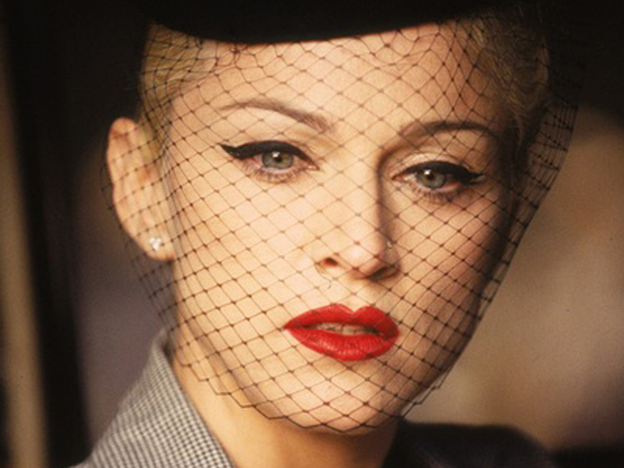 Источник: http://pic.fashiontrenddigest.com/digestPics/2015/1/6/162113069924s.jpg.