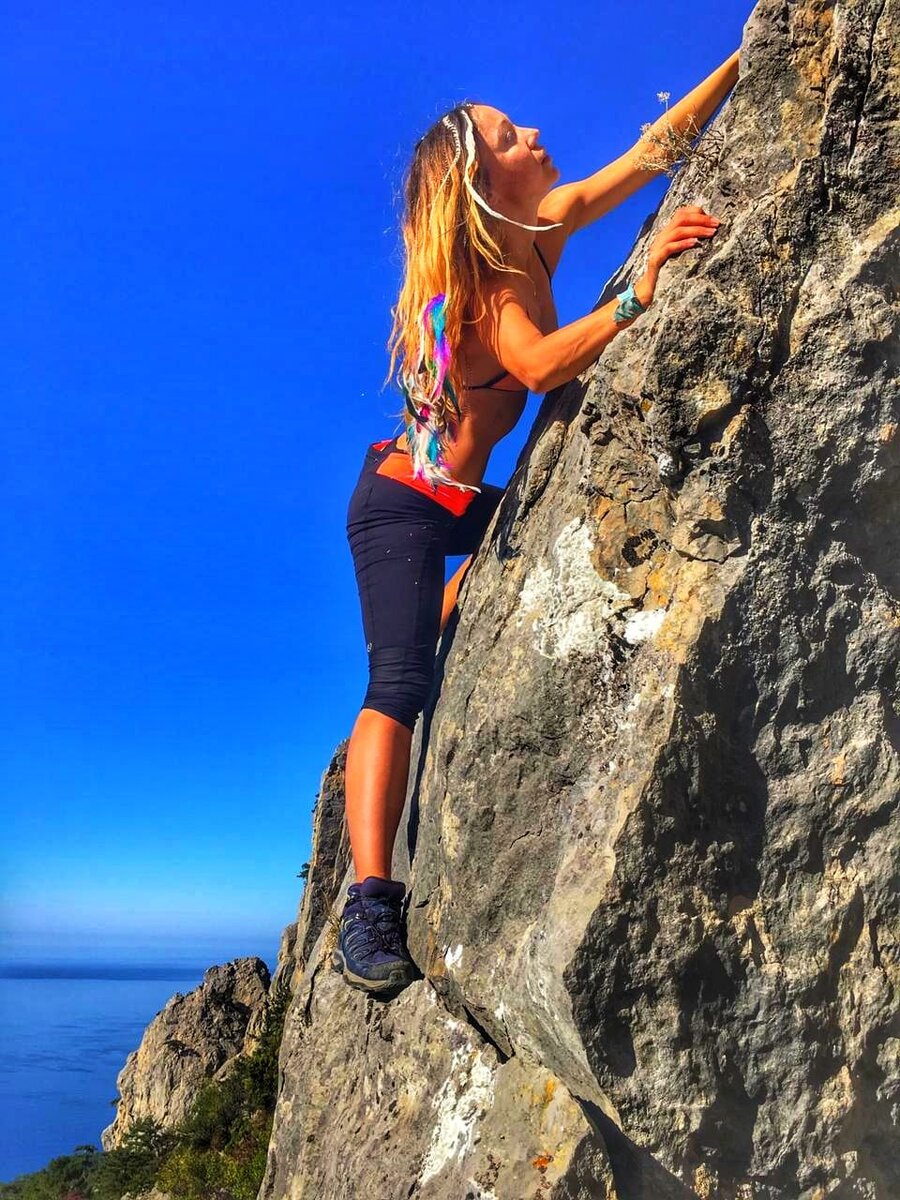 Скалолазание. Лайт-версия на камушках. Гора Морчеки. Крым. 