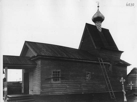 Церковь Ризоположения, фото начала ХХв. (Источник: http://rusarch.ru/ivanova_g2.htm)