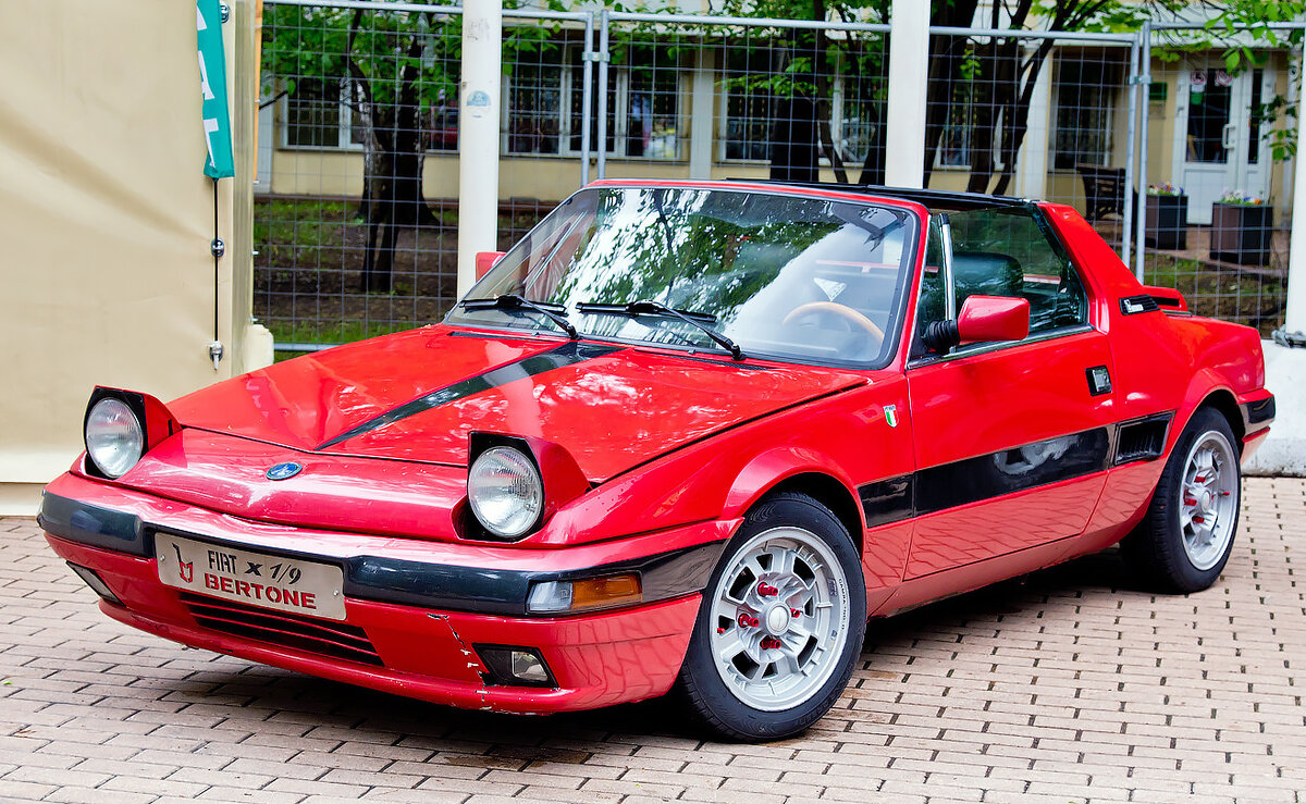 FIAT-X1/9: удачный родстер из Италии, проживший долгую жизнь на конвейере.  | Шкатулка автоисторий | Дзен