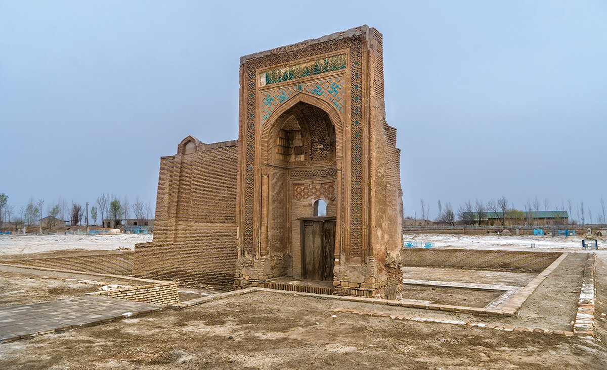 Мавзолей (кадам гох) Чашмаи Аййуб в кишлаке Хайриабад под Вабкентом. Фото Андрея Кудряшова, "Фергана"