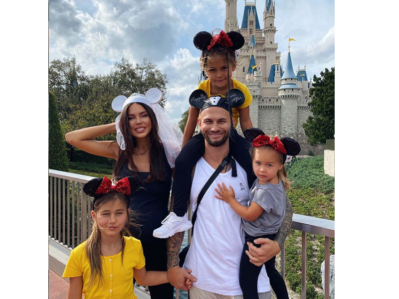 Из инстаграм Оксаны Самойловой.