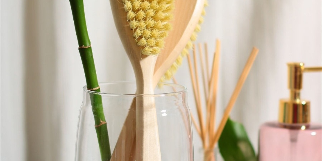 Сухая щетка с Wildberries за 350р против щетки RICHE за 1000р.