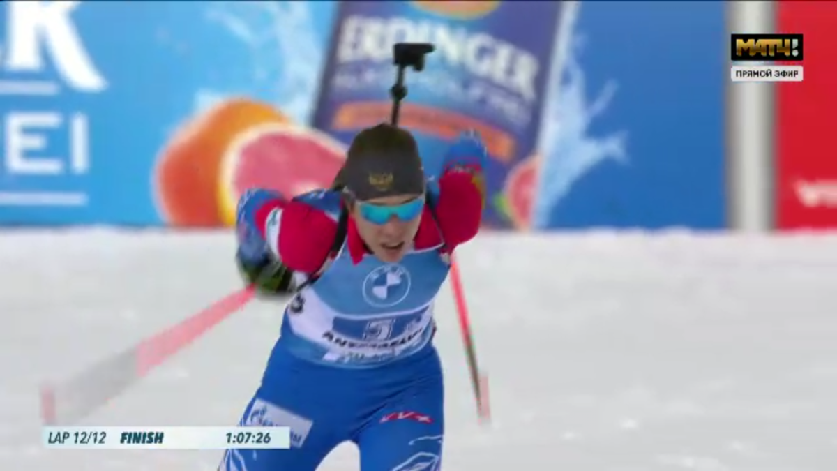 Ульяна Кайшева мчится к победному финишу. Источник: мой скриншот с трансляции "Матч ТВ"