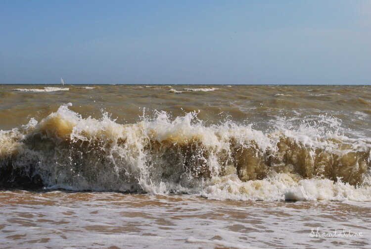 Азовское море волны