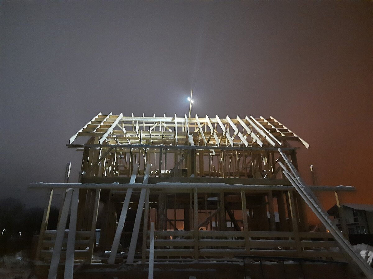 Зимний теплый надежный дом! 