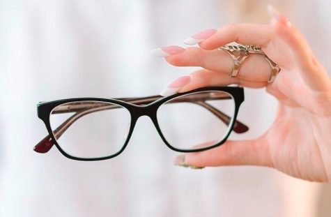 Это были мои очки. Когда-то.