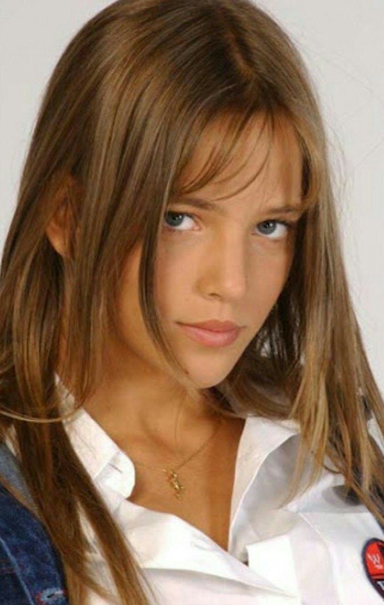                                 Луисана Лопилато в роли Мии Коллучи 2002г.