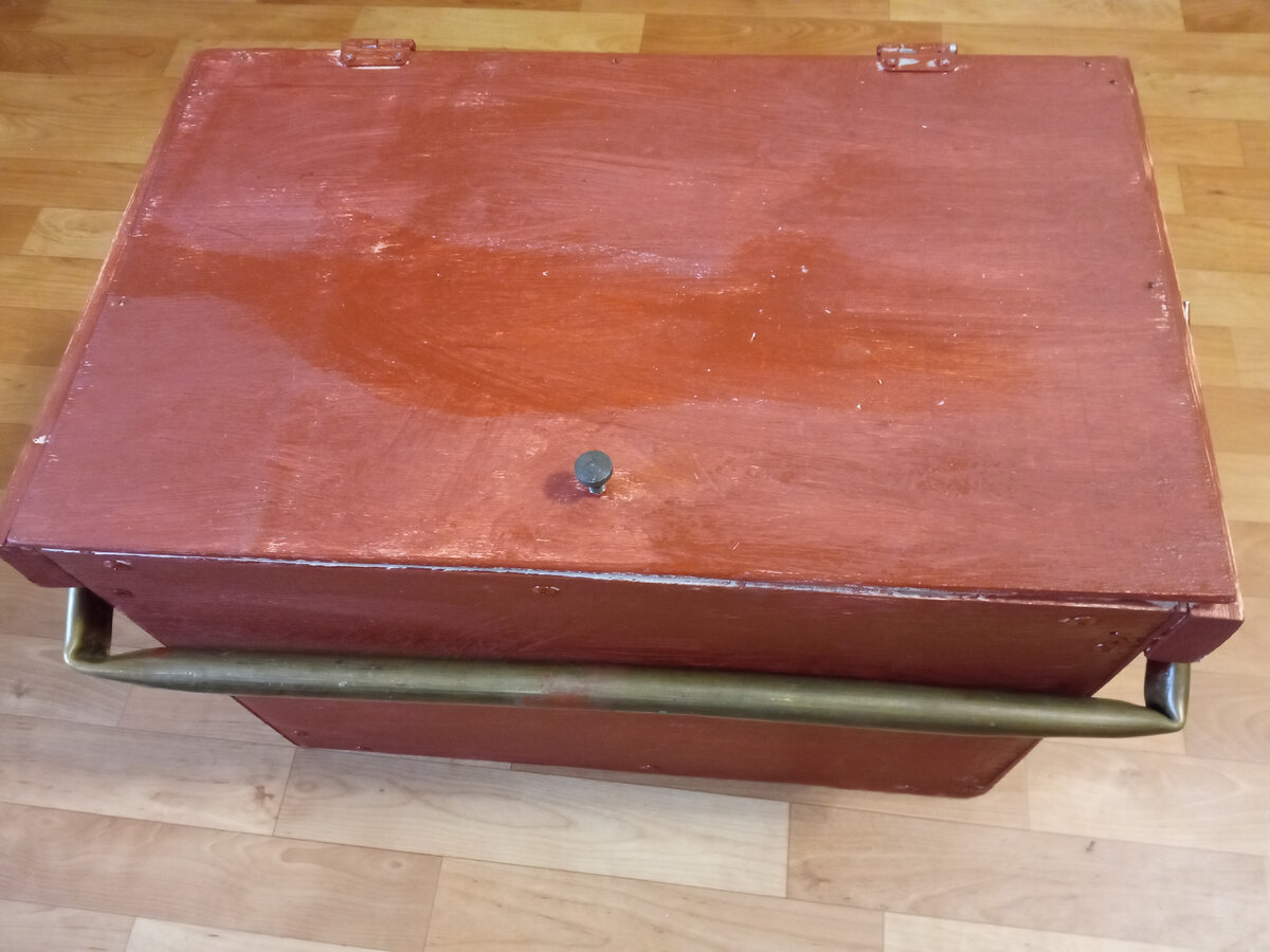 Ящик для переноски рамок. Тяжеловат получился.