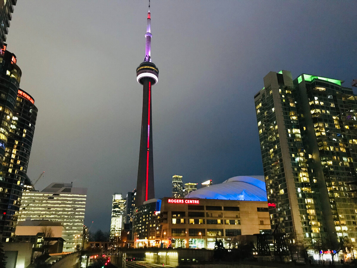 Торонто ночью. Все фотографии автора.