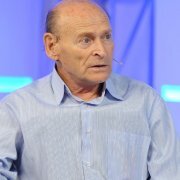  Ветеран "Спартака" Валерий Рейнгольд в интервью Rusfootball.info прокомментировал отставку главного тренера "Краснодара" Игоря Шалимова.
